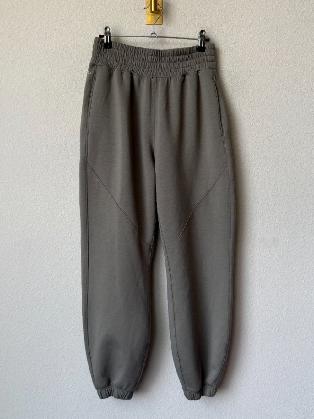 YPB Abercrombie NeoKnit Gray Performance Sweatpants Size S